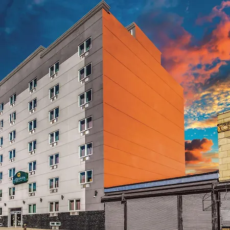 La Quinta By Wyndham Brooklyn Central